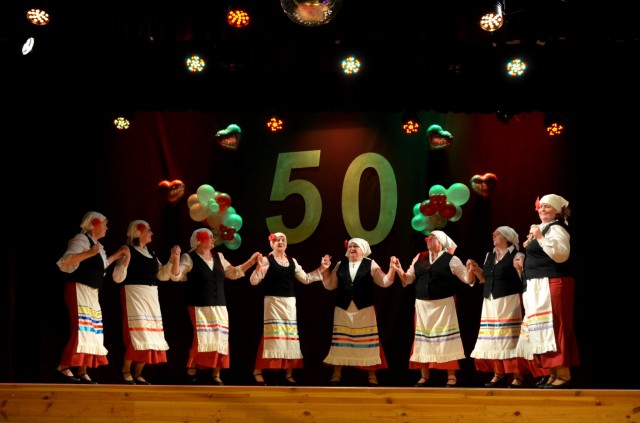 Rūtas ****